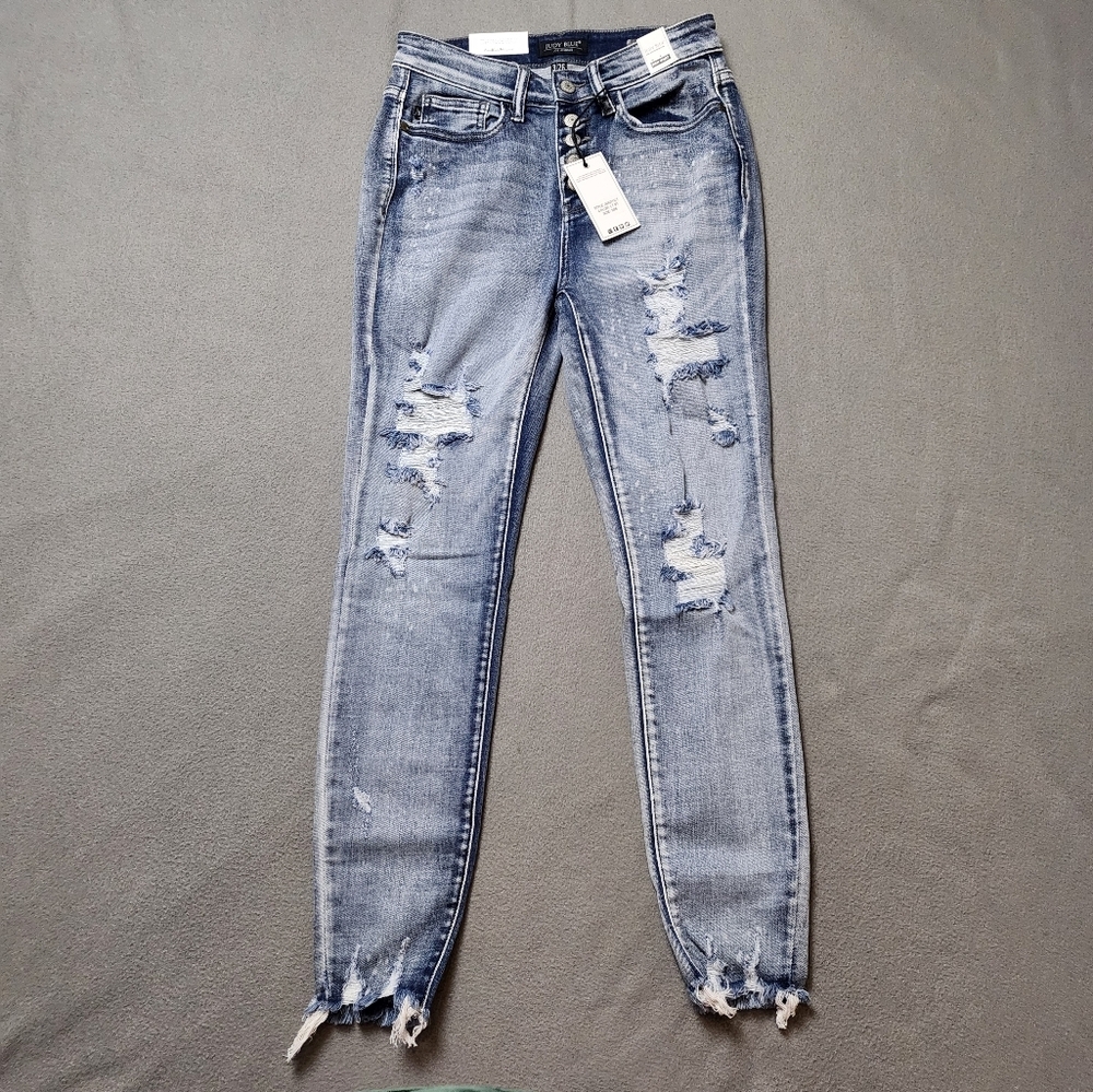 NWT Judy Blue High Waist Skinny Fit Jeans Distressed Women’s Jeans Size 3 / 26